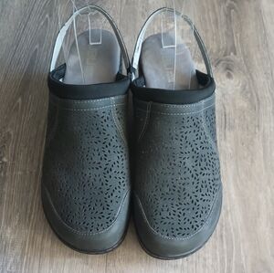 JBU Clogs (Charcoal Grey)A